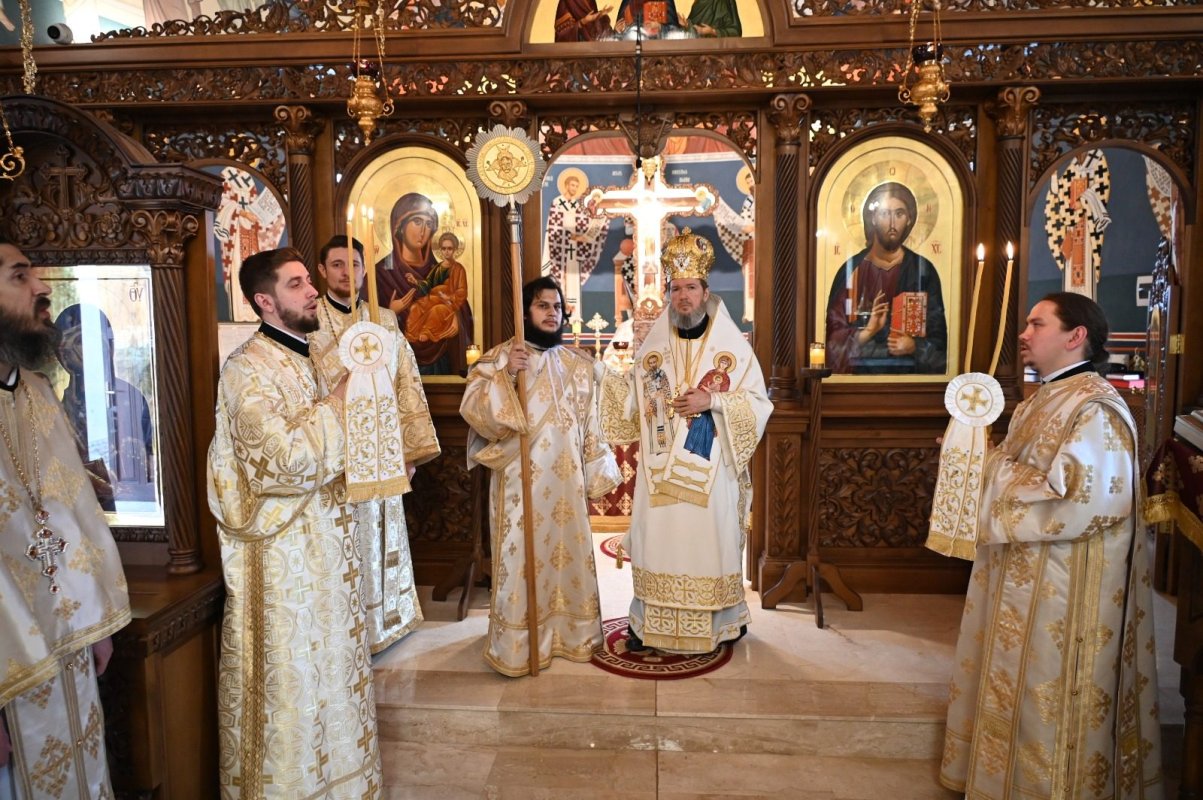 Pomenirea Sfântului Ierarh Sofronie al Ierusalimului la Mănăstirea Izbuc 288614