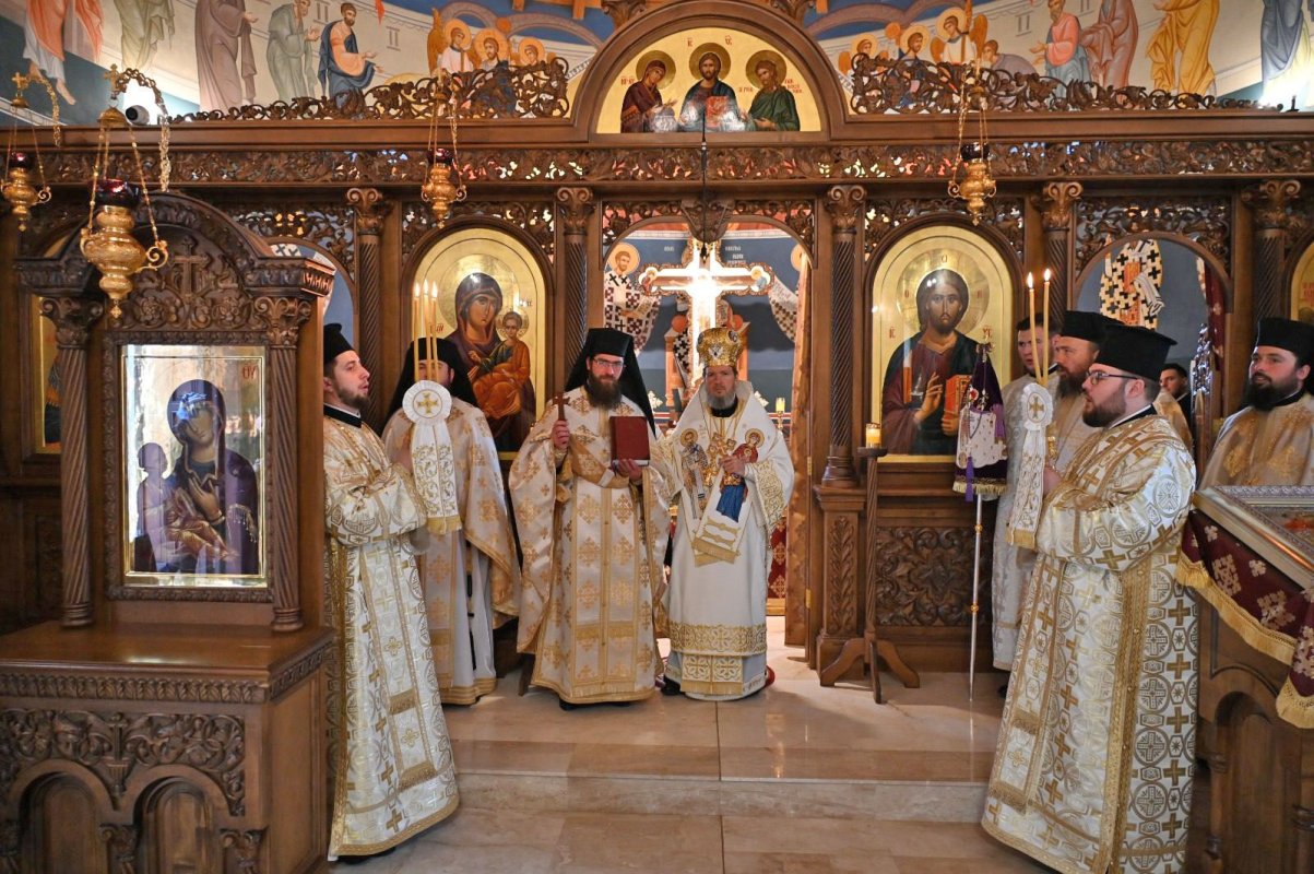 Pomenirea Sfântului Ierarh Sofronie al Ierusalimului la Mănăstirea Izbuc 288616
