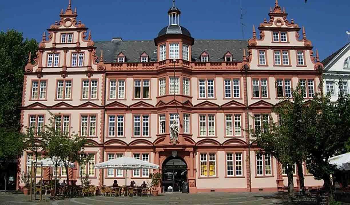 Două dintre Bibliile lui Gutenberg  vor fi digitalizate 288682