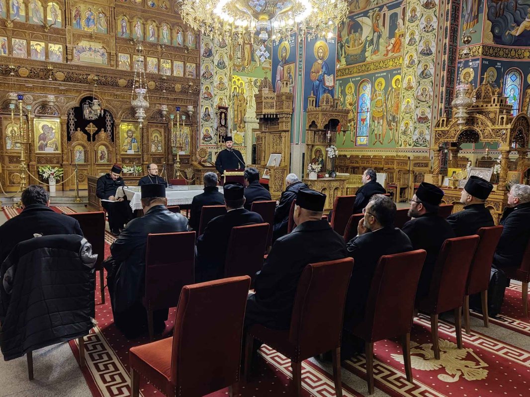Întâlnire pastoral-misionară a clericilor din Protoieria Sector 4 Capitală 288796