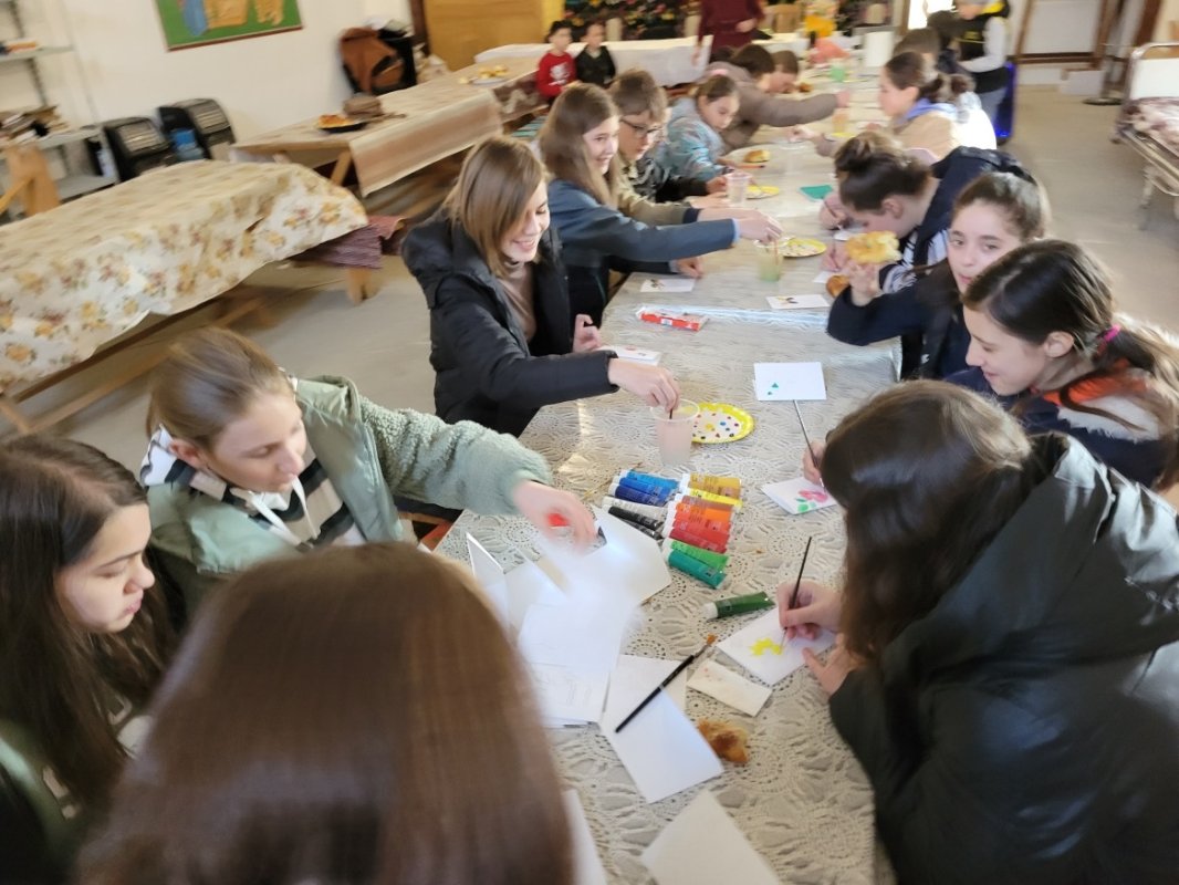 Proiect desfășurat în cadrul Concursului național catehetic de către două parohii ieșene 289112