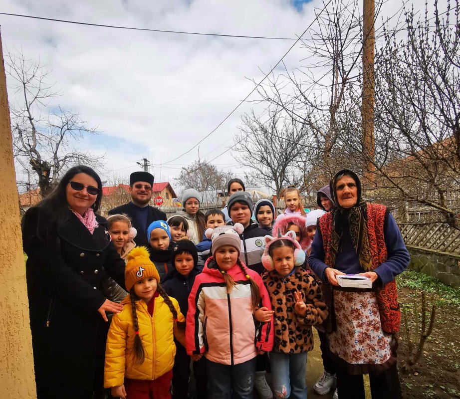 Tabără de o zi la parohia prahoveană Izvoarele 289264