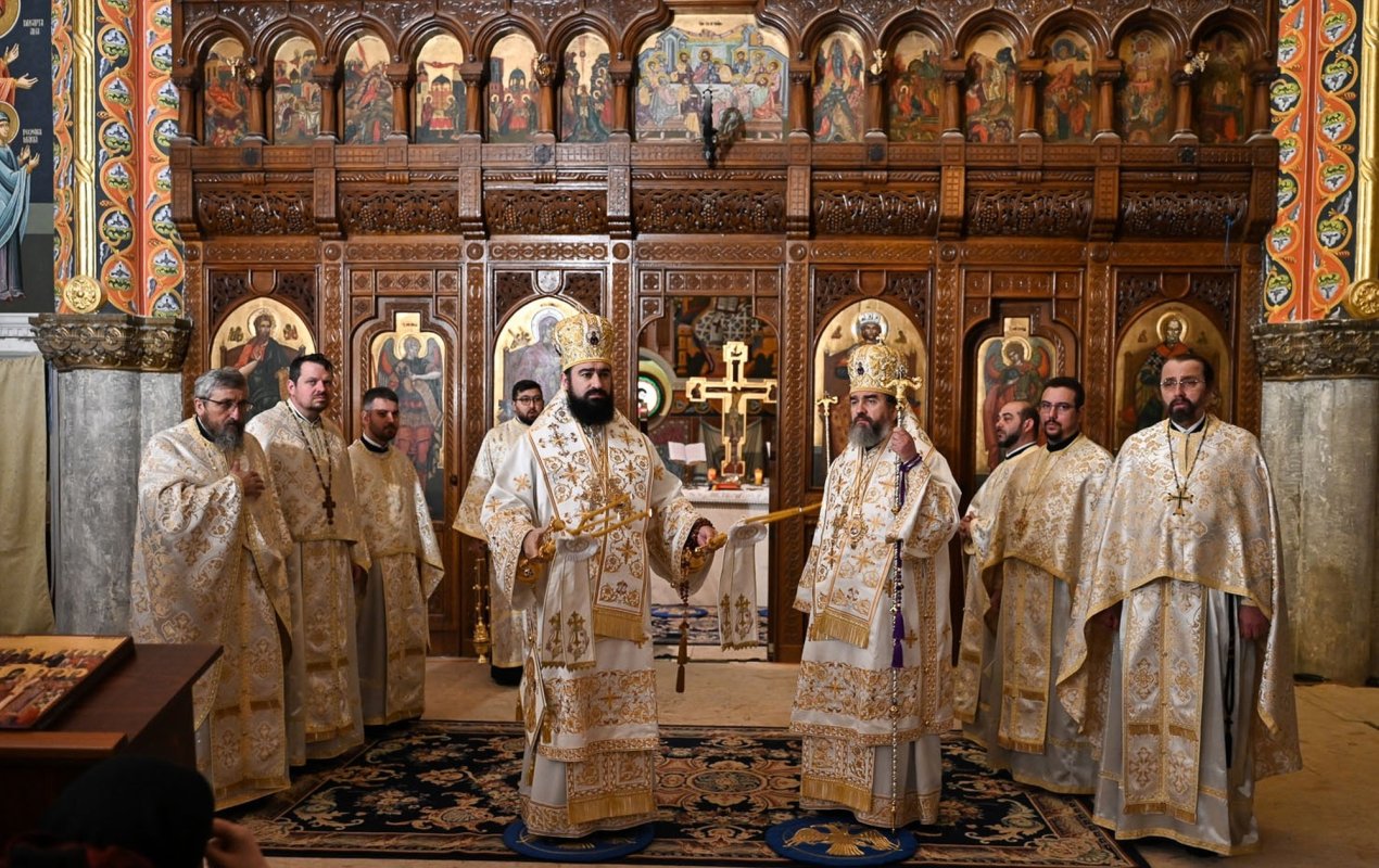 Hram la Biserica „Buna Vestire” din Deva 289868