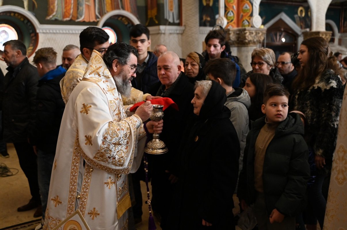 Hram la Biserica „Buna Vestire” din Deva 289872