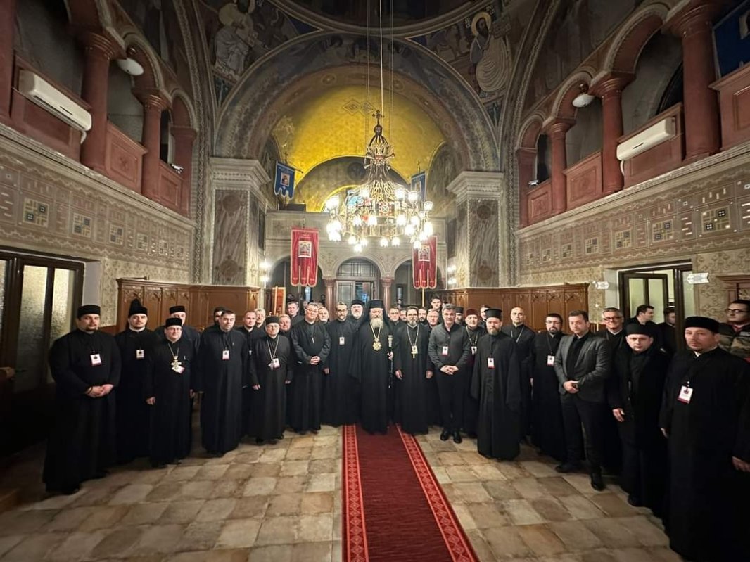 Profesori din Timișoara în dialog cu preoții din Episcopia Dacia Felix 290000