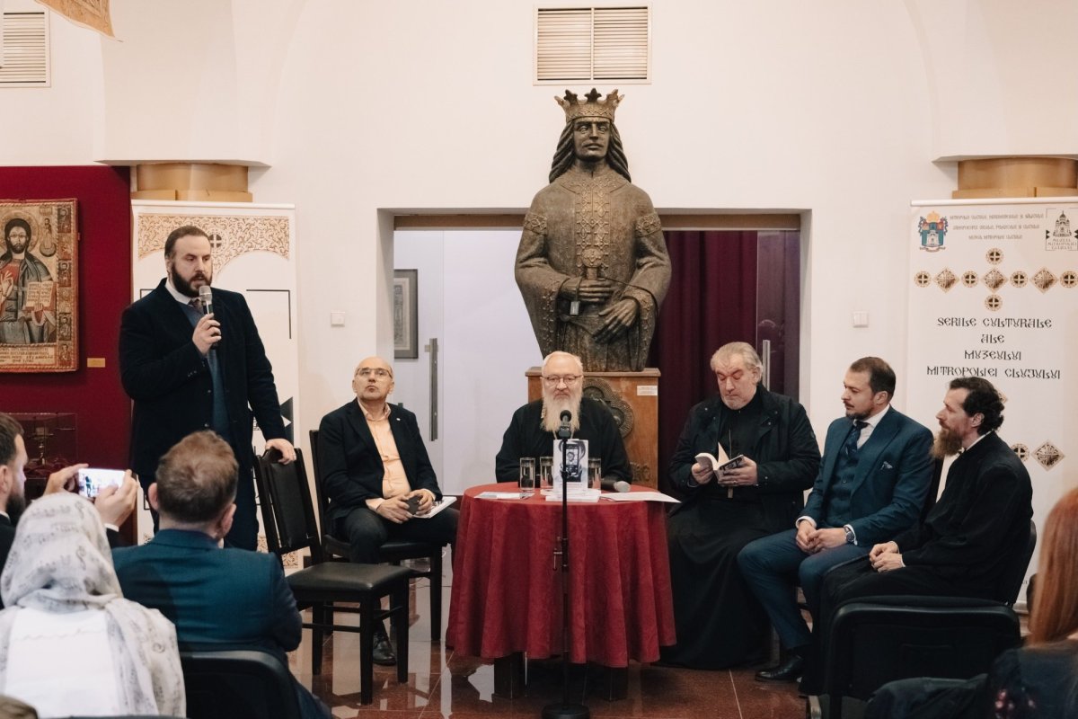 Volumul „Libertatea duhului și sclavia modernă” lansat la Muzeul Mitropoliei Clujului 290104