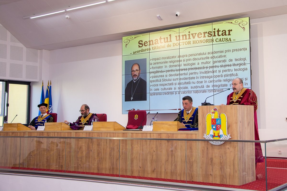 Pr. Constantin Necula, doctor honoris causa al AFT Sibiu 290143