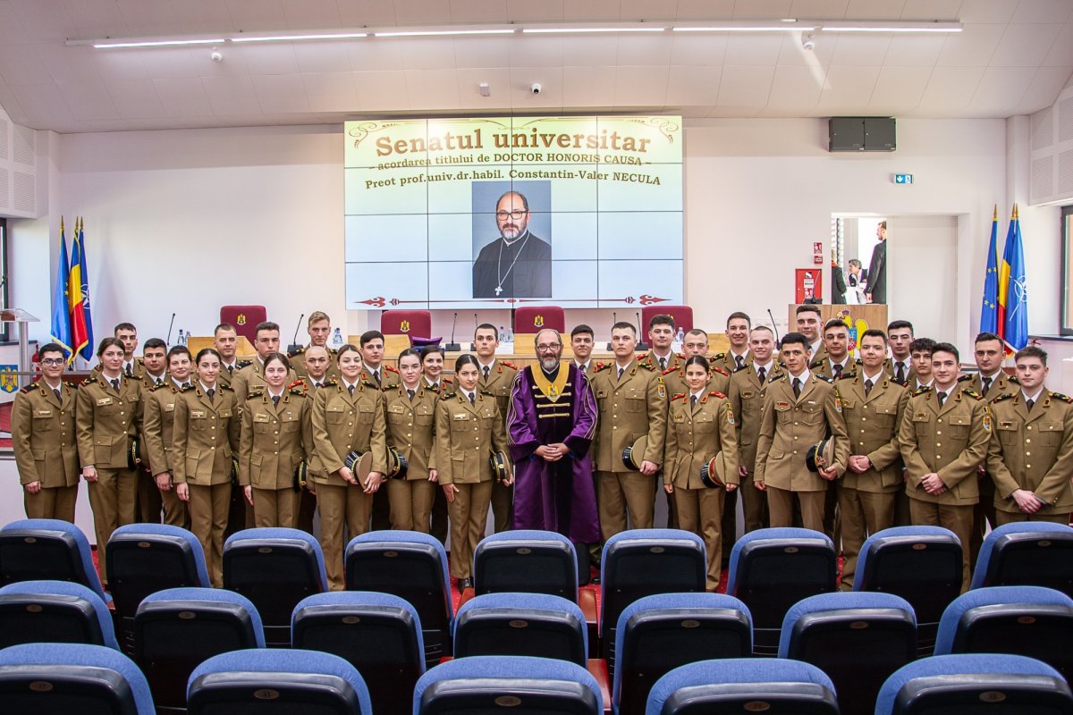 Pr. Constantin Necula, doctor honoris causa al AFT Sibiu 290152