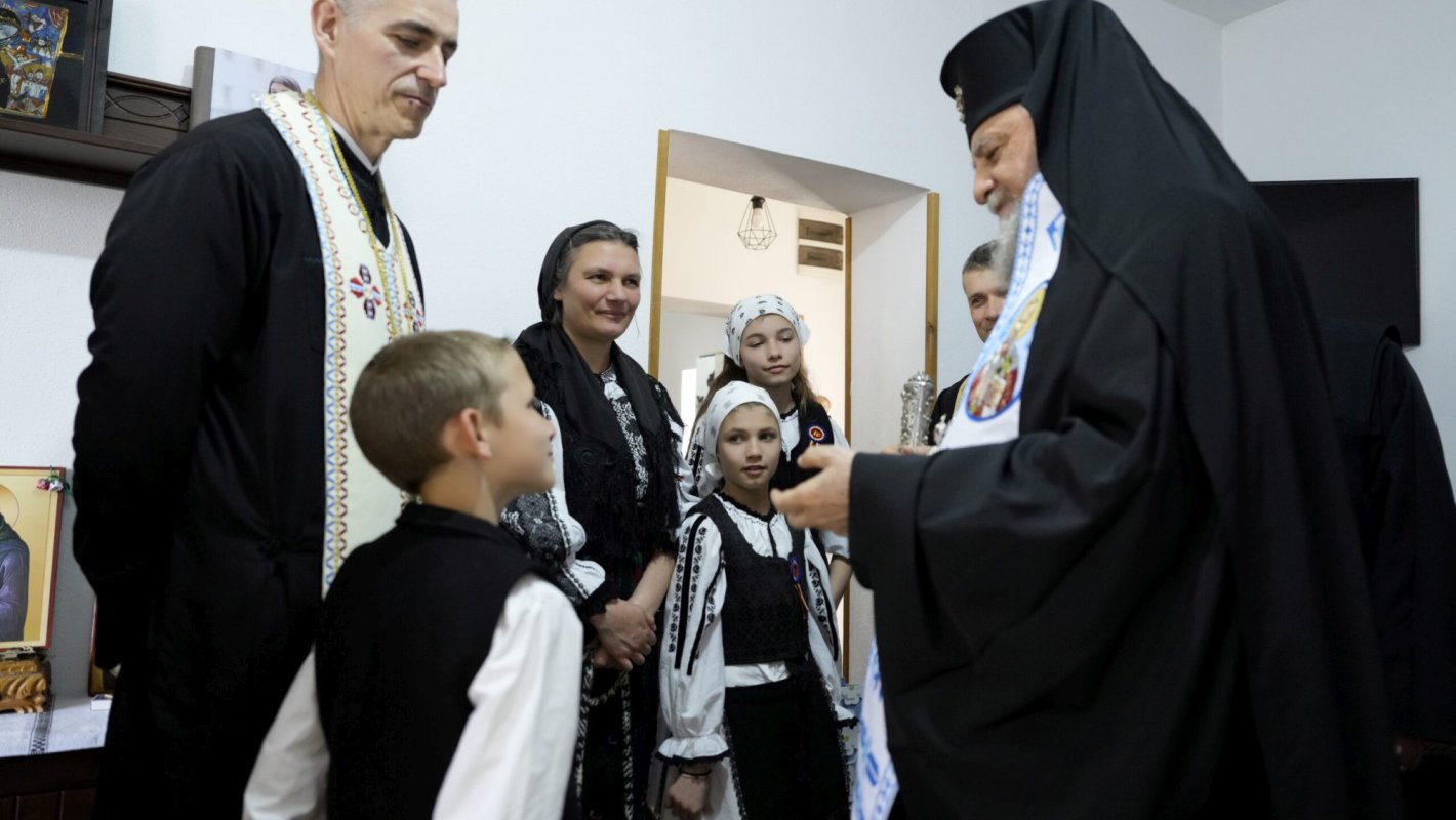 Binecuvântări pentru credincioşii din Ludişor, Braşov 290326