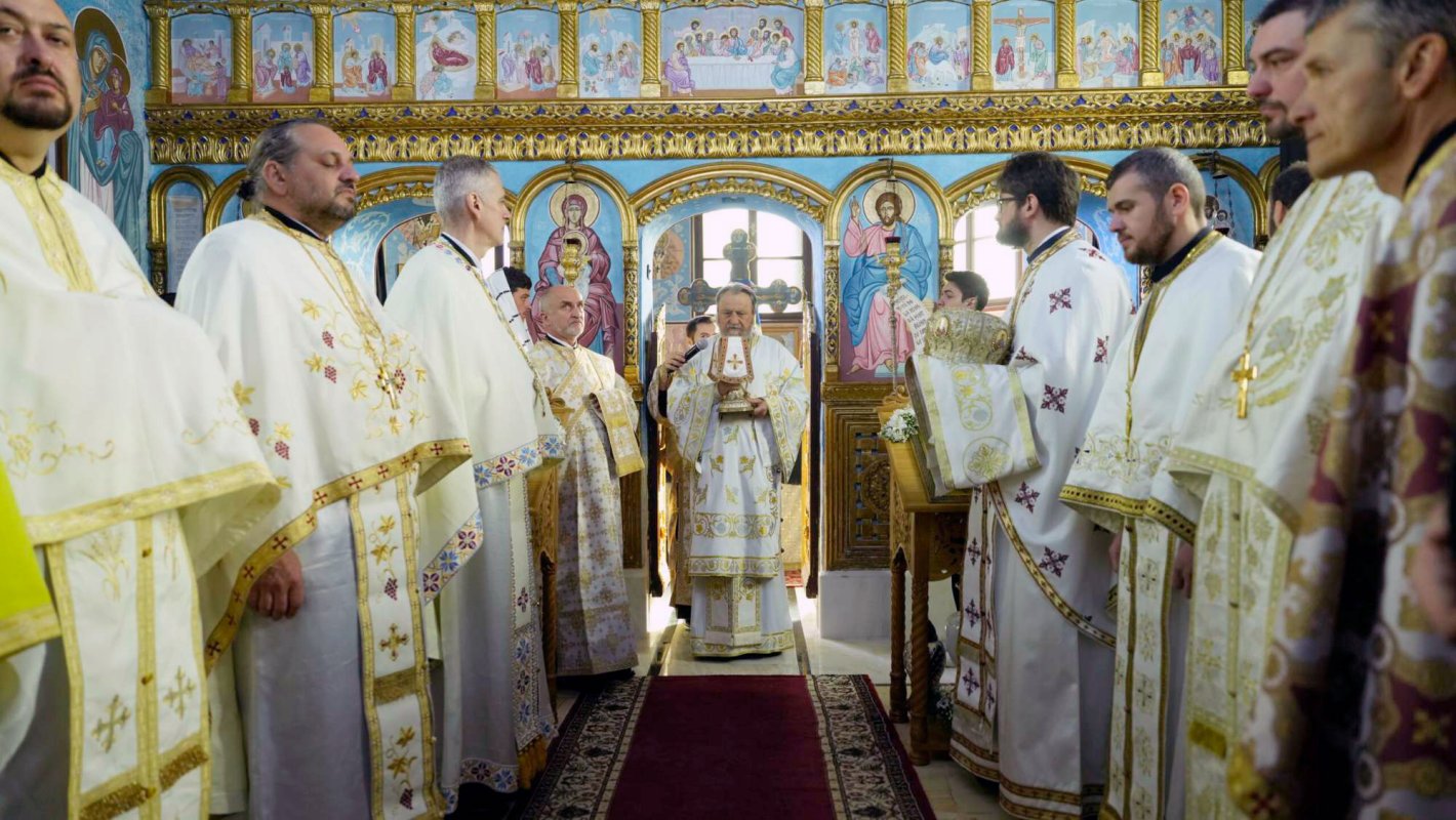 Binecuvântări pentru credincioşii din Ludişor, Braşov 290336