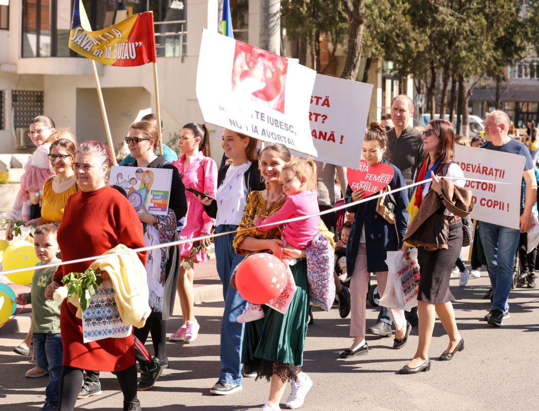 Mărturie continuă pentru protejarea vieții 290467