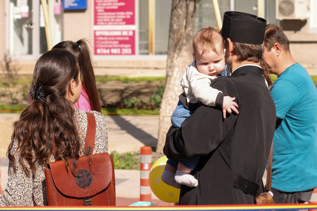 Mărturie continuă pentru protejarea vieții 290468