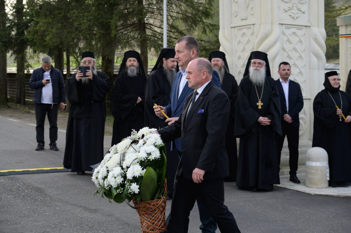 Comemorarea românilor uciși în Masacrul de la Fântâna Albă 290549