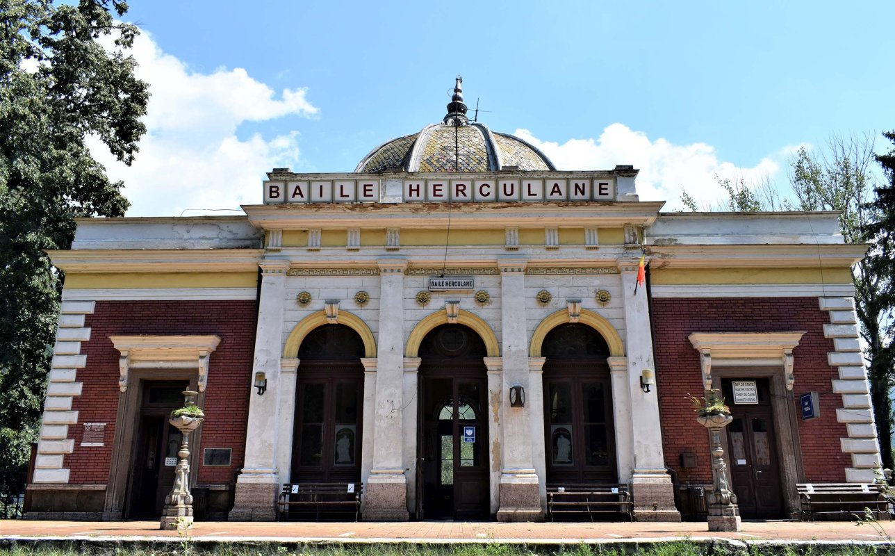 Fonduri pentru gări de patrimoniu și muzee memoriale  290497