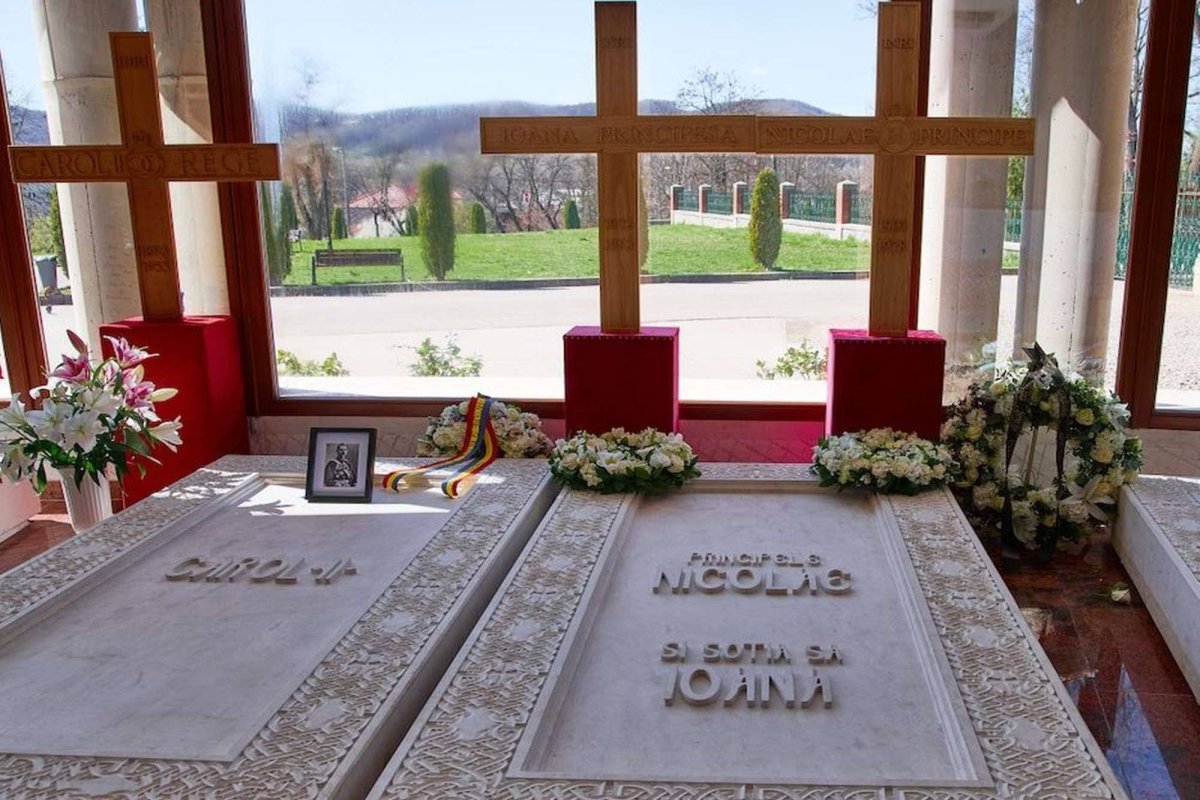Principele regent Nicolae, reînhumat la Curtea de Argeş 290480