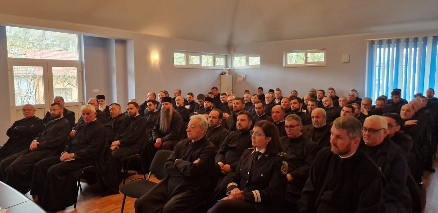 Conferințe preoțeşti şi instalarea noului protopop la Năsăud  290896
