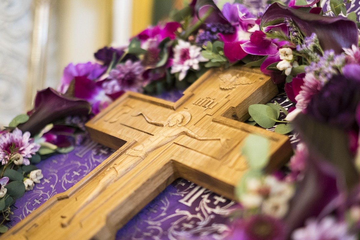 Crucea stabilește poziția omului în Univers 290095