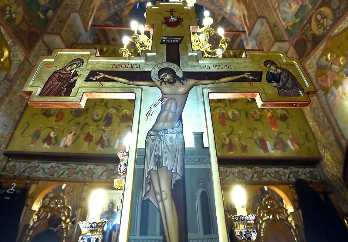 Crucea stabilește poziția omului în Univers 290321