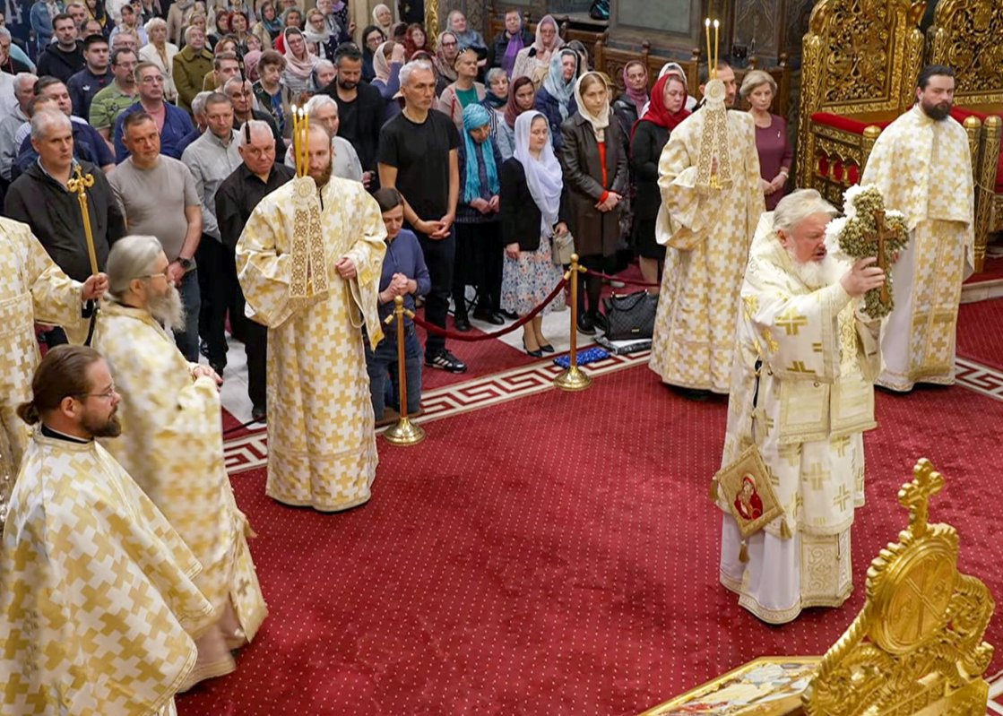 Duminica a 3‑a din Postul Mare la Catedrala Patriarhală 291062