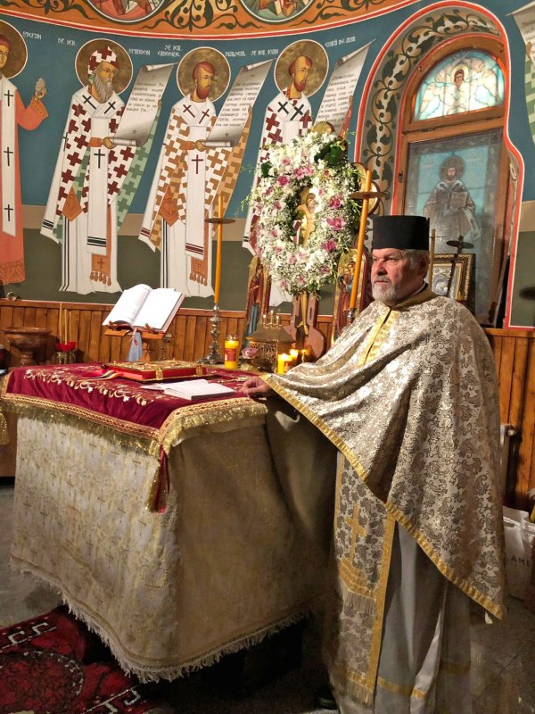 Părintele Mihai Munteanu (1953-2024) - o viață de apostol în Parohia „Poienarii Apostoli” 291067