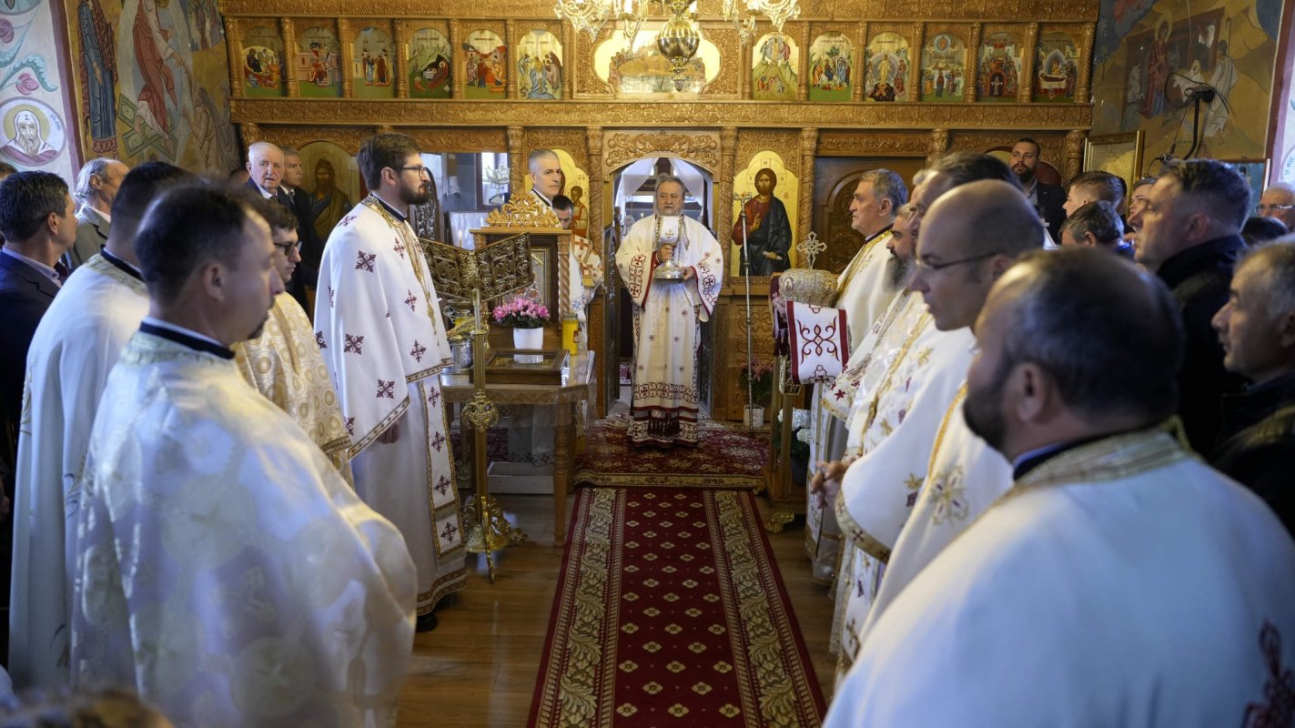 Binecuvântare arhierească pentru comunitatea din Cincșor, județul Brașov 291244