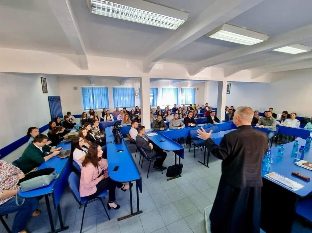 Conferință ASCOR la Târgoviște 291620