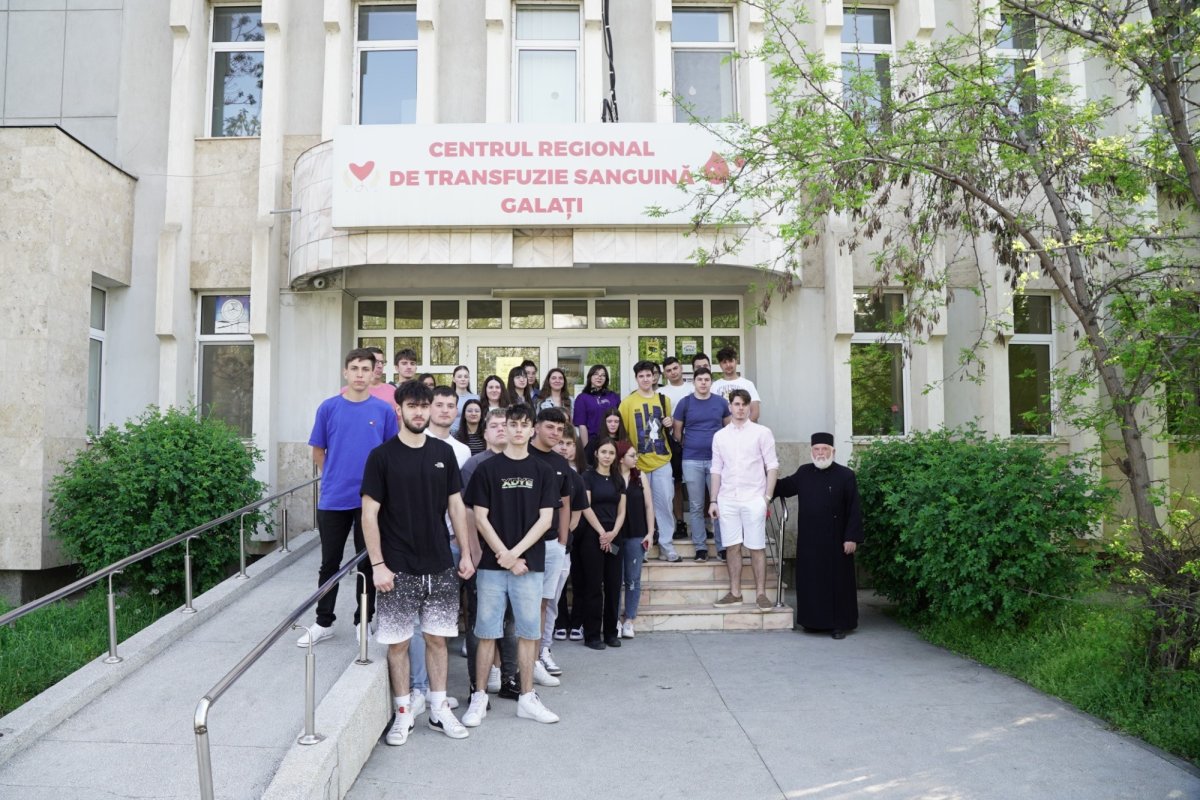 O nouă acţiune de donare de sânge a preoţilor, tinerilor şi credincioşilor din Tecuci 291624