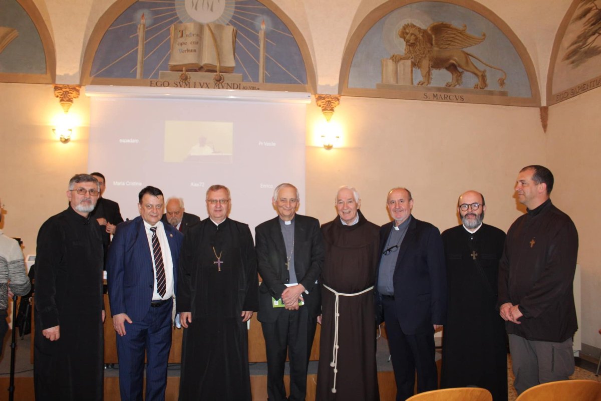 Volumul „Ortodoxia. Dialog şi provocări”, tradus în italiană 291578