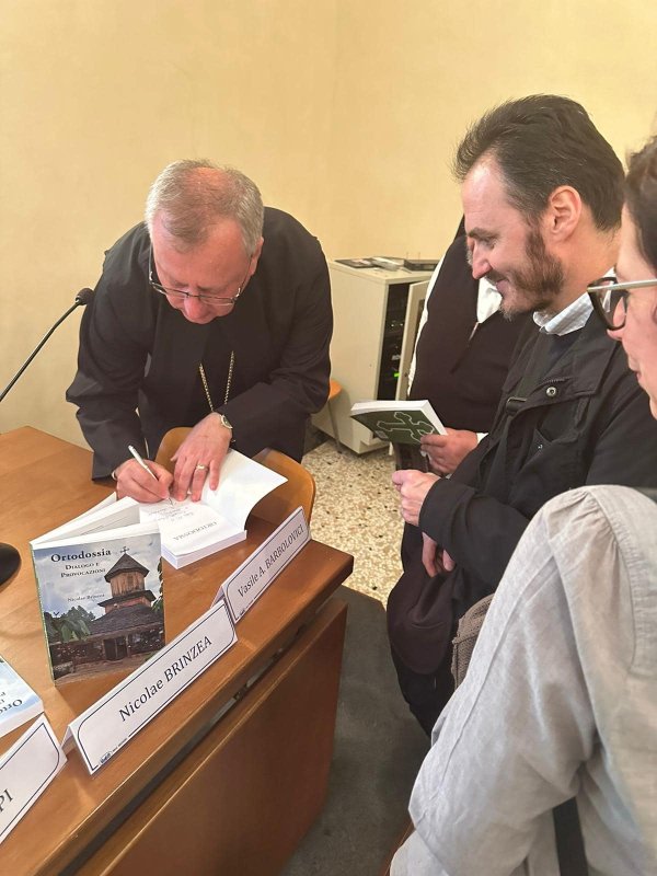 Volumul „Ortodoxia. Dialog şi provocări”, tradus în italiană 291581