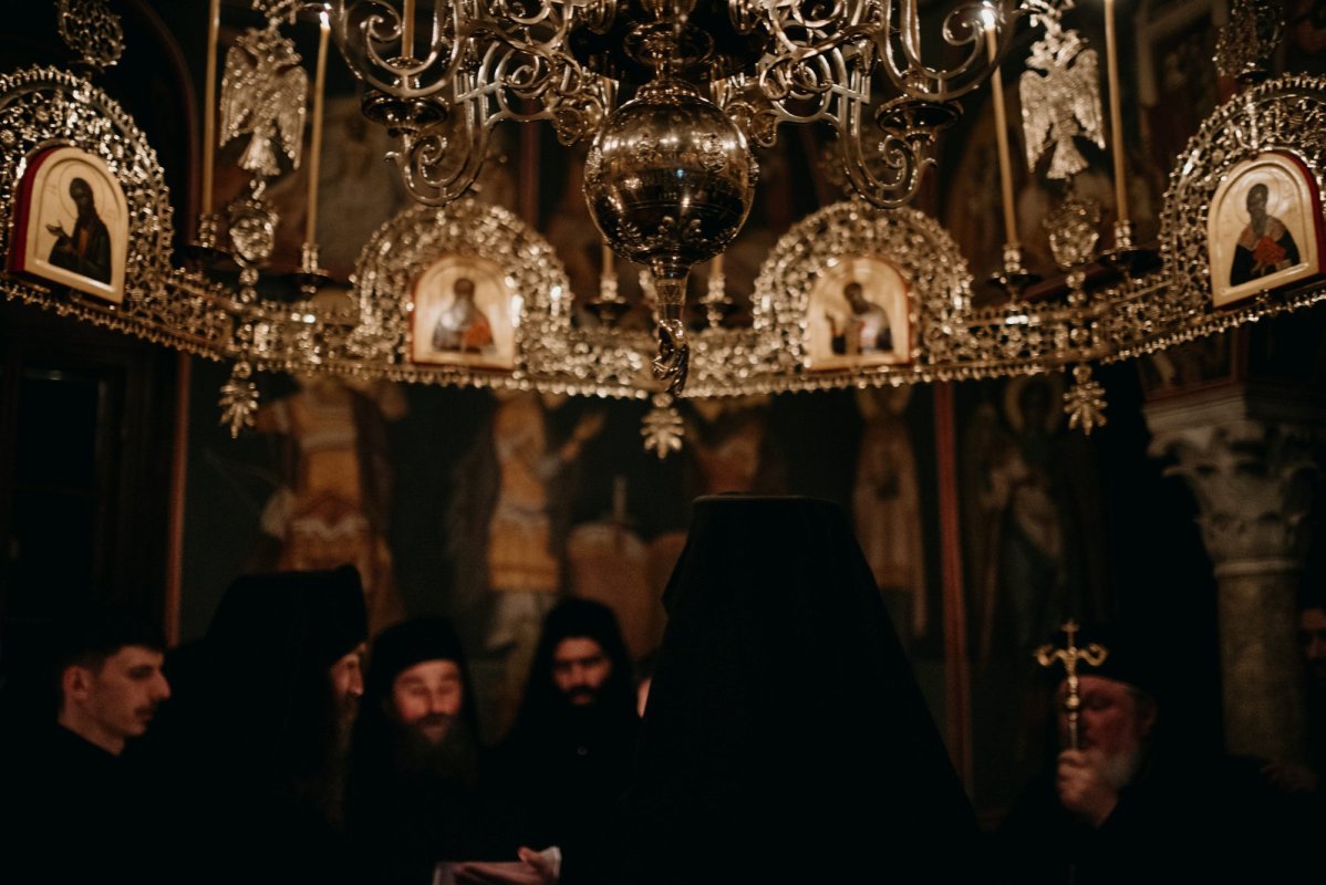 Cinstirea Sfântului Ipatie în vechea sa chinovie românească athonită 292131