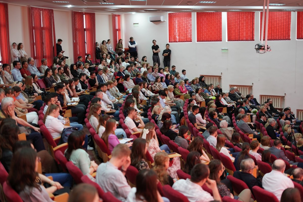 Conferință duhovnicească susținută de Mitropolitul Moldovei și Bucovinei 292168