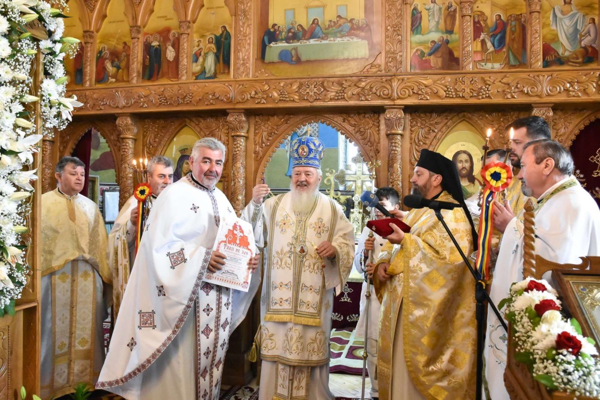 Sfântul Ierarh Pahomie de la Gledin, pomenit la 300 de ani de la trecerea la Domnul 292090