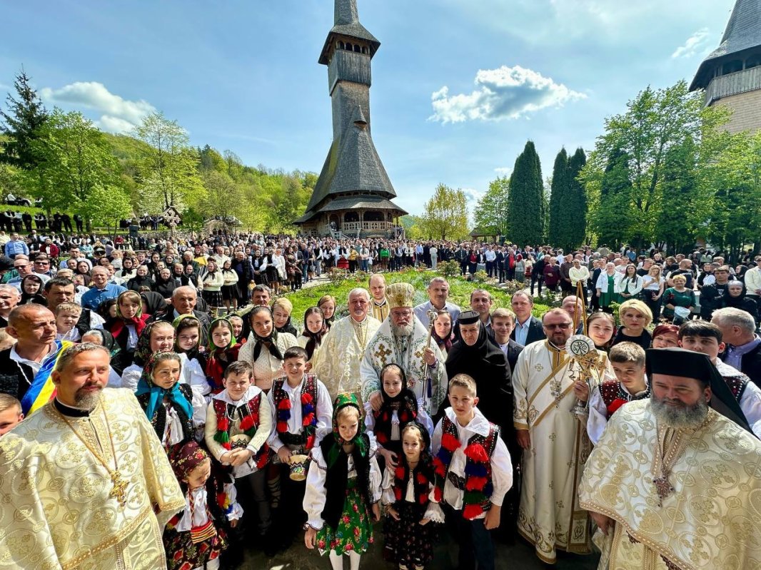 Sfânta Liturghie arhierească la Mănăstirea Bârsana, Maramureş 292218