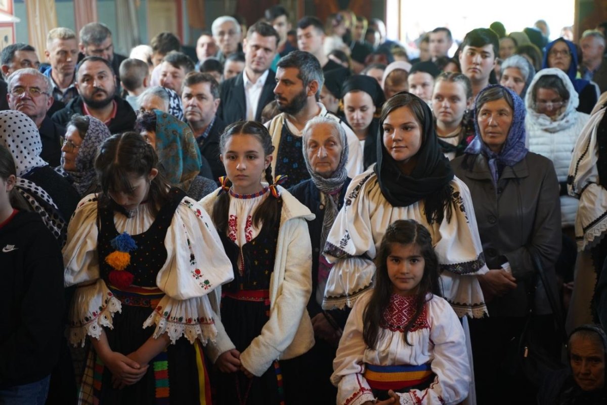 Târnosirea vechii biserici a Mănăstirii Subpiatră, Alba 292228