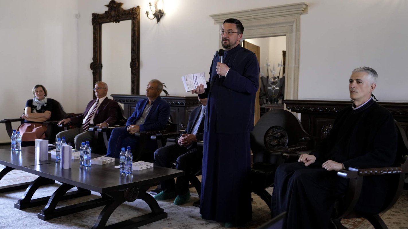 Volum apărut la Editura „Andreiana”, lansat la Făgăraș 292348