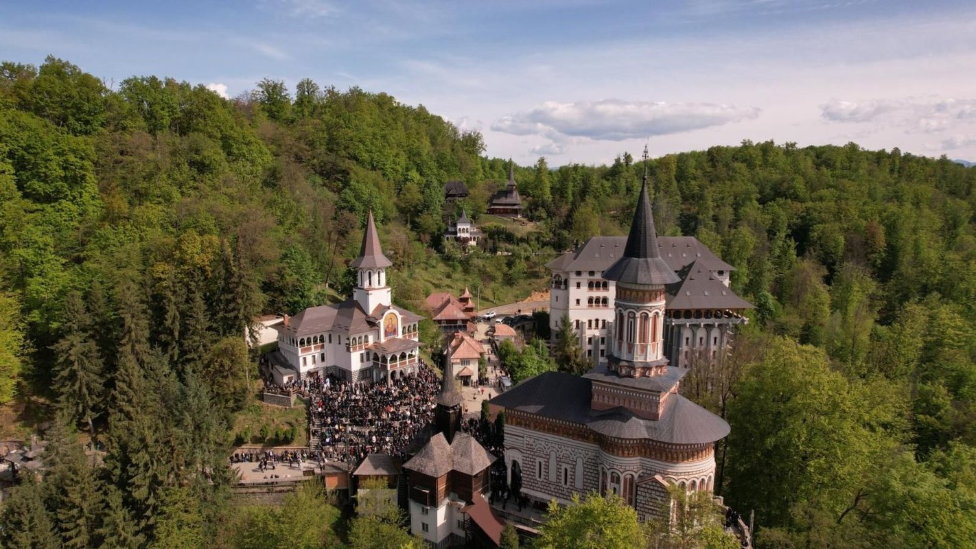 Trei decenii de arhierie sărbătoriţi de Preasfinţitul Părinte Episcop Iustin 292731