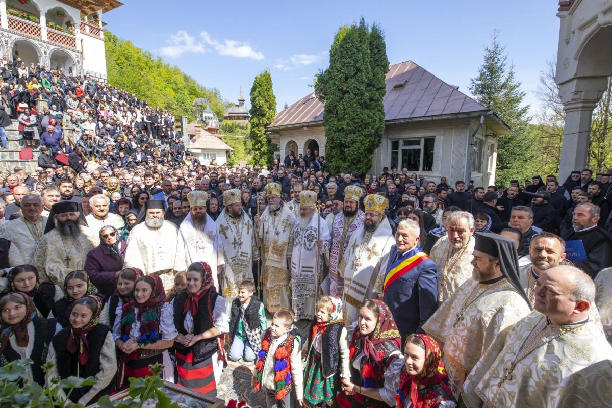 Trei decenii de arhierie sărbătoriţi de Preasfinţitul Părinte Episcop Iustin 292734
