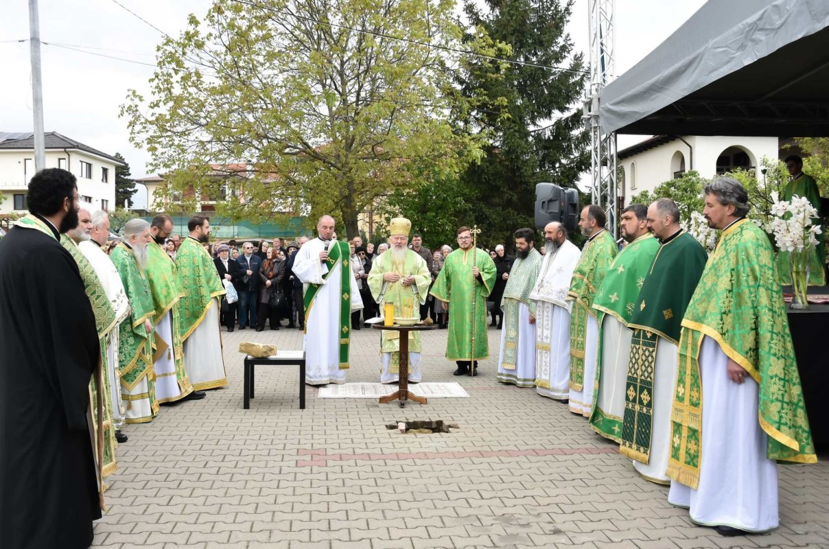 Piatră de temelie pentru biserica Mănăstirii „Sfânta Elisabeta” din Cluj-Napoca 293234