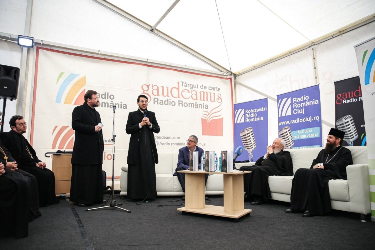 Carte dedicată părintelui Dumitru Stăniloae la Târgul de carte Gaudeamus Cluj-Napoca 293368