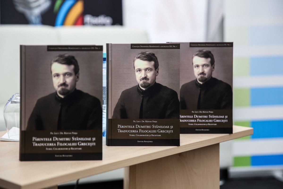 Carte dedicată părintelui Dumitru Stăniloae la Târgul de carte Gaudeamus Cluj-Napoca 293371