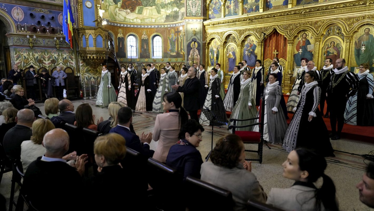 Corul „Madrigal” a concertat în Catedrala Mitropolitană din Sibiu 293654