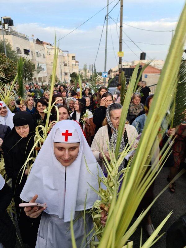 Praznicul Floriilor, bucurie pentru pelerinii ortodocşi la Locurile Sfinte 292498