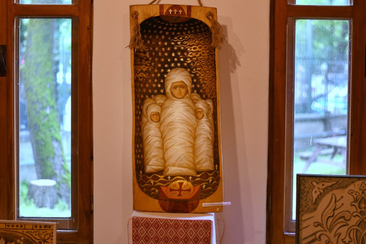 Expoziție de icoane la Muzeul „Dimitrie Gusti” din București 293843