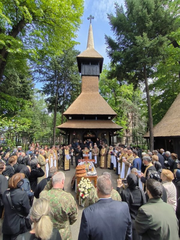 Preotul Constantin Țanu (1959-2024) - slujitor harnic al Bisericii şi militar loial în Armata Română 293861