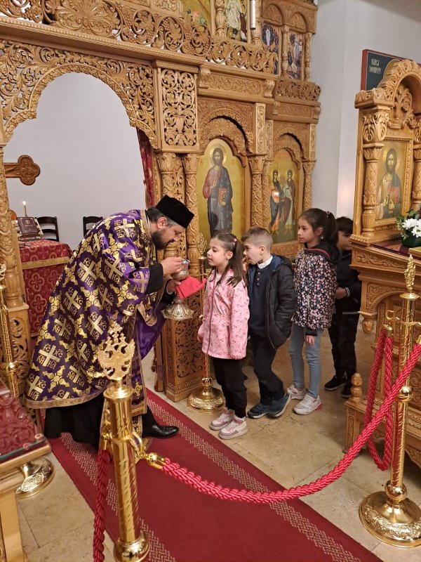 Activități catehetice la Parohia „Sfinții Voievozi”-Gherghiceanu 293972