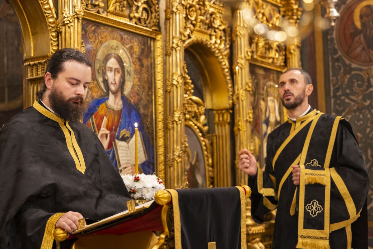 Rememorarea Pătimirilor Mântuitorului la Catedrala Patriarhală 294178