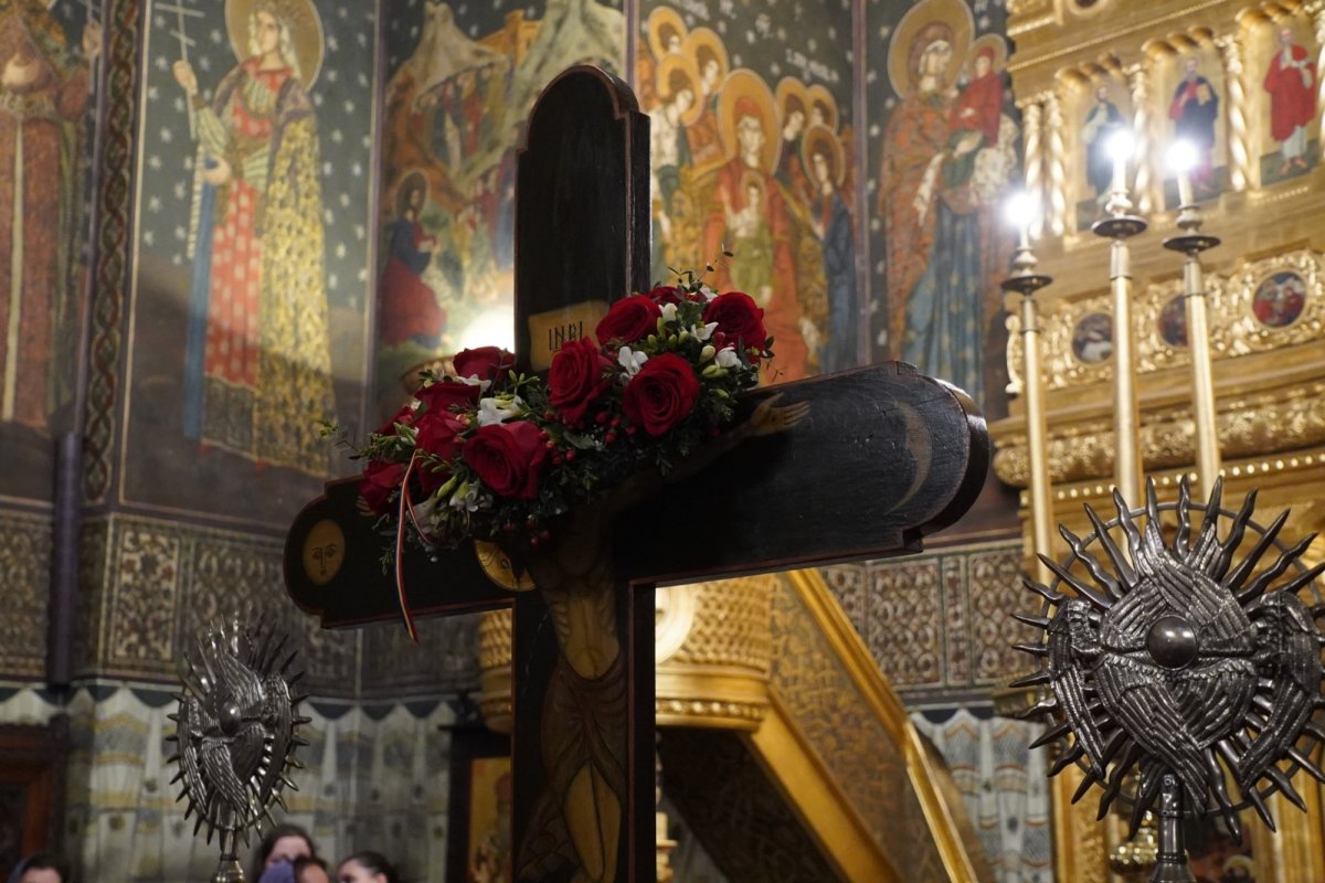 Denia celor 12 Evanghelii la Catedrala Arhiepiscopală din Galaţi 294225