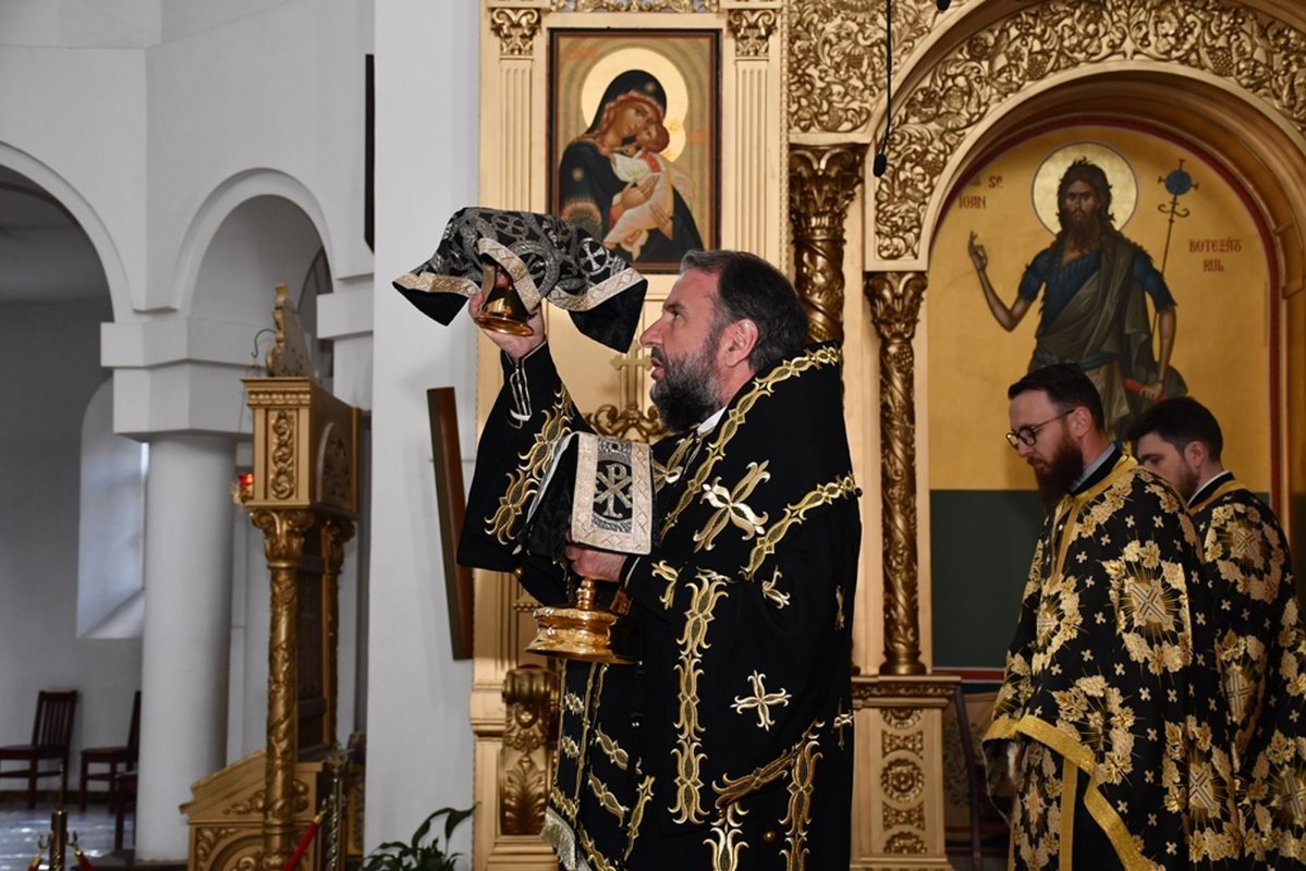 Slujbele speciale din Săptămâna Sfintelor Pătimiri la Catedrala Episcopală din Caransebeș 294229