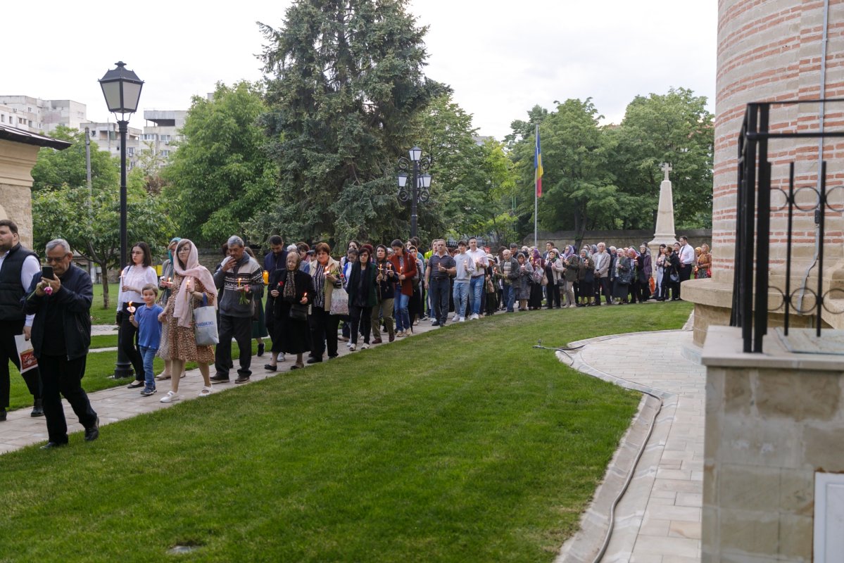 Denia Prohodului Domnului Hristos, la Mănăstirea Bărboi din Iași 294326