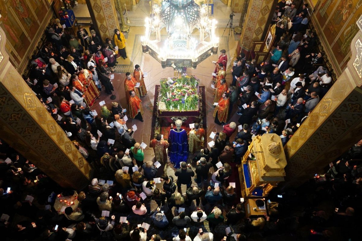 Denia Prohodului Domnului la Catedrala Arhiepiscopală din Târgoviște 294333